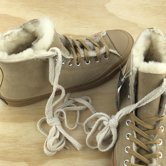 Converse Chuck Taylor 70 Shearling Lined Sneakers - Picture 10 of 10